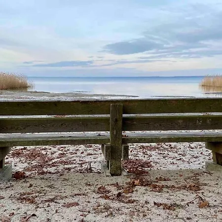 Strandnahe Mit Floss 아파트 미로우